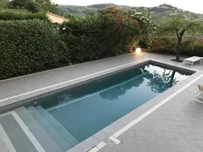 Voll ausgestattete schöne Villa mit Garten, privatem Pool und Terrasse | Bergblick | Ideal für Homeoffice - Image 3