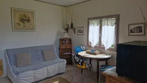 Maison avec jardin, barbecue et piscine | Vue jardin - Image 3