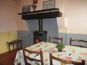 Gîte avec barbecue et jardin - Image 4
