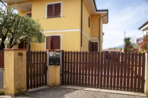 Fully equipped lovely holiday home with jacuzzi & terrace - Image 5