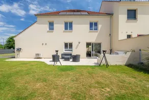 Family-oriented charming house with garden, barbeque & terrace - Image 3