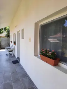 Appartement avec terrasse, jardin et barbecue - Image 2