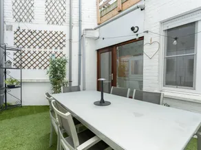 Flat with terrace - Image 5