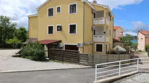 Apartamento vacacional con barbacoa - Image 3