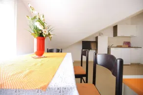 Holiday apartment with BBQ & terrace - Image 4