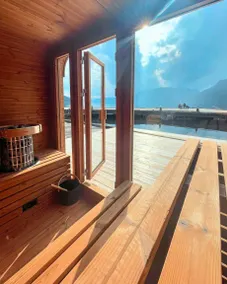 Holiday home with sauna, barbeque & terrace | Sea view | Good for workation - Image 4