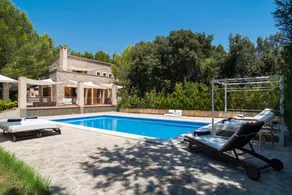 Villa avec jardin, terrasse et barbecue - Image 2