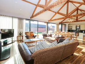 Fully equipped wonderful cottage with barbeque & garden | Beach view | Pets are welcome - Image 5