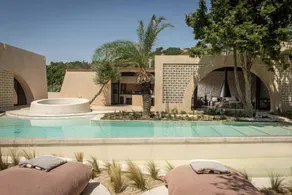 Villa avec piscine privée et jardin | Vue plage - Image 2