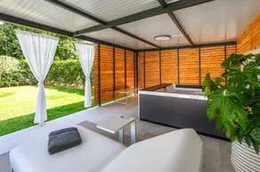 Villa mit Pool, Klimaanlage, Internet und einer großen überdachten Terrasse - Image 4