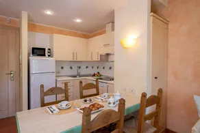Familienfreundliches schönes Apartment mit Pool und Garten | Haustierfreundlich - Image 2