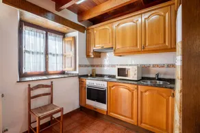 Holiday apartment with barbecue & terrace | Mountain view - Image 4