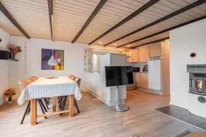 Fully equipped holiday home with barbeque & terrace | Beach nearby | Pets are welcome - Image 5