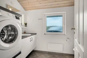 Child-friendly big house with hot tub, barbecue & terrace | Next to the beach | Dogs allowed - Image 3