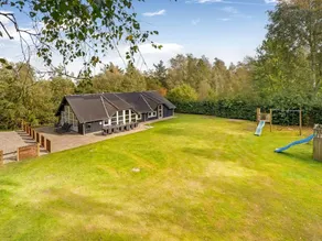 Children-friendly holiday home with private pool, barbecue & sauna | Pet-friendly - Image 2