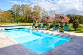 Villa adatta alle famiglie con griglia, terrazza e piscina | Vista sulla montagna | Adatta per il telelavoro - Image 2