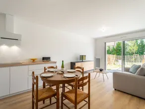 Holiday apartment with garden - Image 2