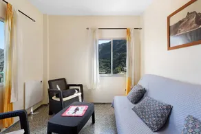 Holiday home with terrace | Mountain view - Image 3