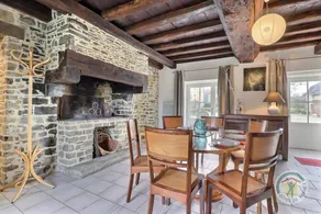 Gite with barbecue, terrace & garden - Image 5