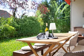 Apartment with terrace, barbeque & garden | Garden view - Image 2
