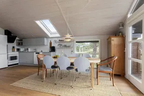 Fully equipped nice holiday home with BBQ & terrace - Image 5