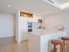 Fully equipped holiday apartment with pool - Image 4