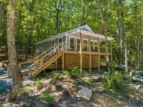 Chalet mit Grill, Terrasse und Garten | Bergblick - Image 2