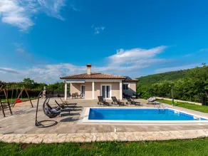 Magnífica casa vacacional totalmente equipada con piscina | Acepta mascotas - Image 3