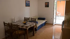Holiday apartment with terrace & BBQ | Sea view - Image 2