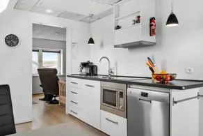 Flat with barbecue & terrace - Image 4