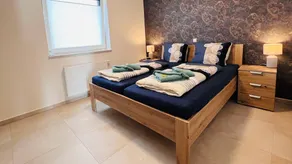 Casa vacacional apta para niños con barbacoa, terraza y jardín | Vistas al lago | Admite mascotas - Image 2