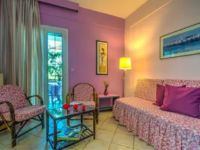 Flat with terrace, barbeque & garden - Image 5