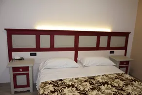Apartment with garden & terrace | Garden view | Perfect for remote work - Image 2