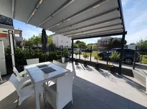 Voll ausgestattete Ferienwohnung mit Terrasse - Image 2