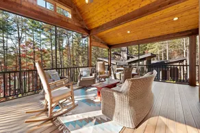 Cabin with pool & barbeque | Lake view - Image 4