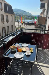 Flat with barbecue & garden - Image 3