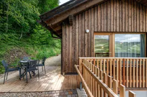 Appartement de vacances avec internet haut débit, terrasse et jardin | Vue montagne - Image 2