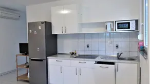 Apartamento con terraza y barbacoa - Image 4