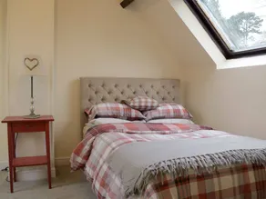 Family-friendly nice cottage with garden, terrace & hot tub | Pets allowed - Image 4