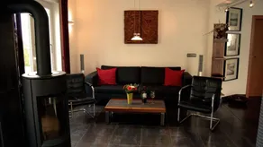 Apartment with terrace, BBQ & garden - Image 3
