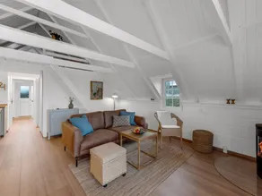 Holiday home with terrace - Image 5