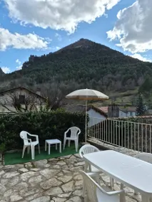 Holiday home with terrace | Mountain view | Perfect for remote work - Image 4
