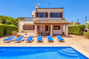 Ferienhaus Villa Isabel mit Pool, WLAN, Garten und Terrasse - Image 2