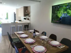 Wohnung mit Terrasse und Garten - Image 4