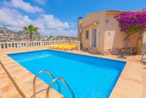 Voll ausgestattete Villa mit Terrasse, privatem Pool und Grill - Image 3