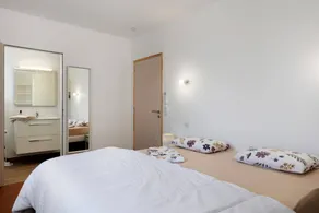 Children-friendly bed and breakfast with terrace, garden & pool | Garden view - Image 5