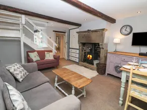 Children-friendly pleasant cottage with garden - Image 5