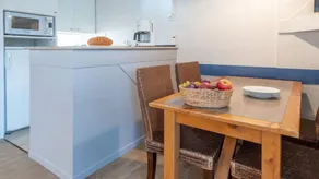 Flat with pool, terrace & sauna - Image 2