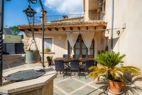 Ferienhaus mit privatem Pool, Garten und Grill | Bergblick - Image 3