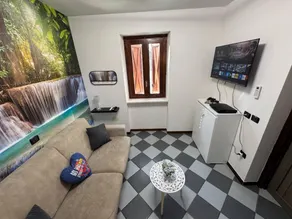 Holiday home with garden | Garden view - Image 2